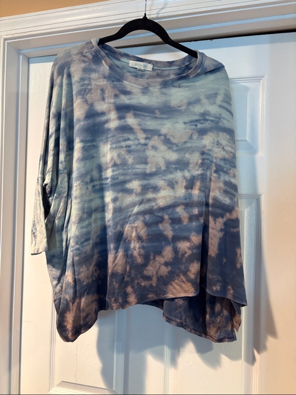River + Sky Oversized Tie-Dye Sweatshirt in Blue and Cream